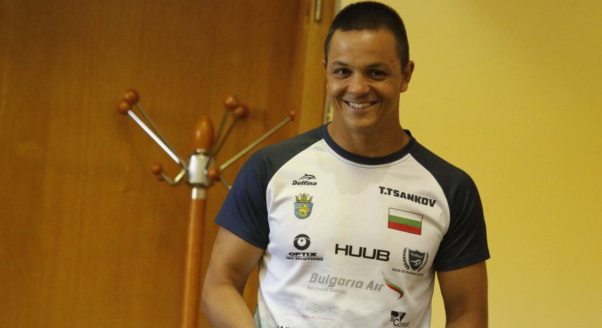 Цанко Цаков ще преплува разстоянието от Лос Анджелис до остров Санта Каталина