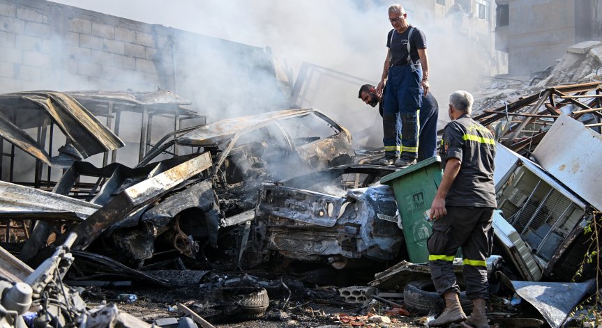 Множество жертви след поредните удари.