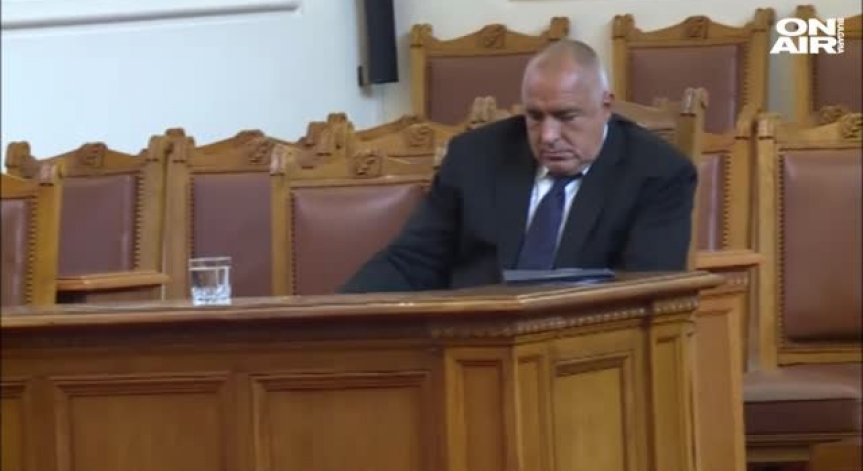 Премиерът представя отчета за еврошефството пред депутатите