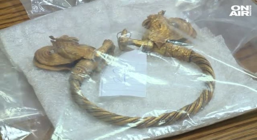 Разбиха банда, опитала да търгува незаконно с културни ценности