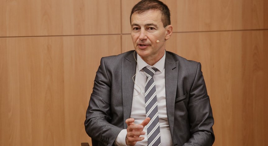 РСМ задържа български евродепутат на границата