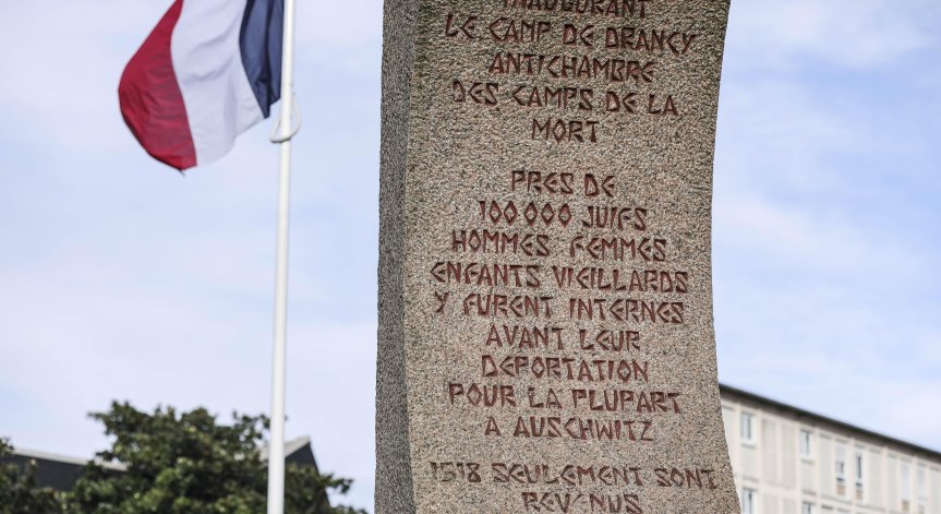 Вандализъм в Париж.