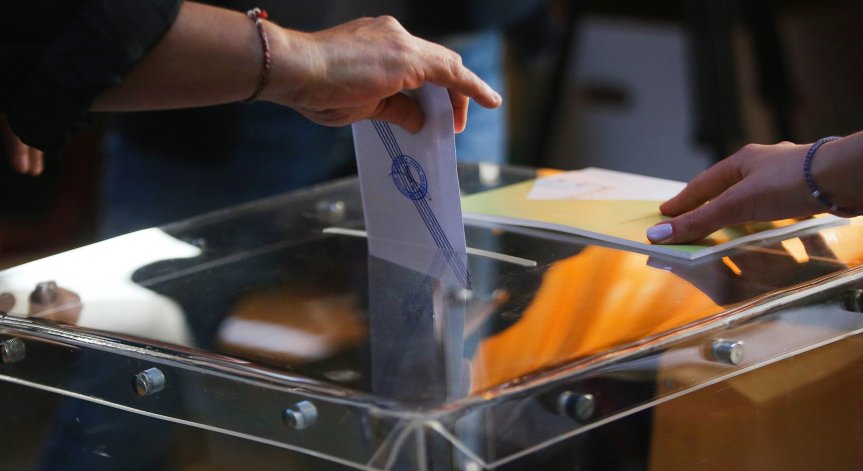 Очакванията са да се стигне до втори тур.