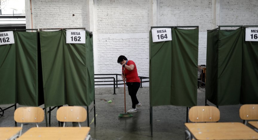 Чили избира между Каст и Хара във втори тур на президентските избори