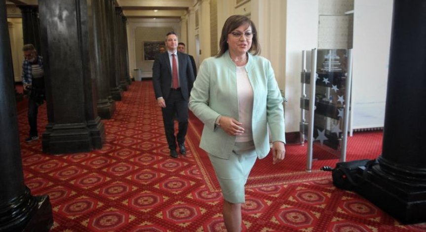 Нинова: С парите ни плащат за транссексуално шоу, учат децата ни, че не са момчета и момичета