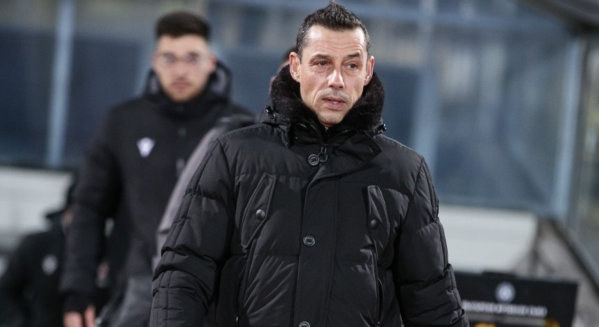 Не е хубаво емоциите да владеят, каза той.