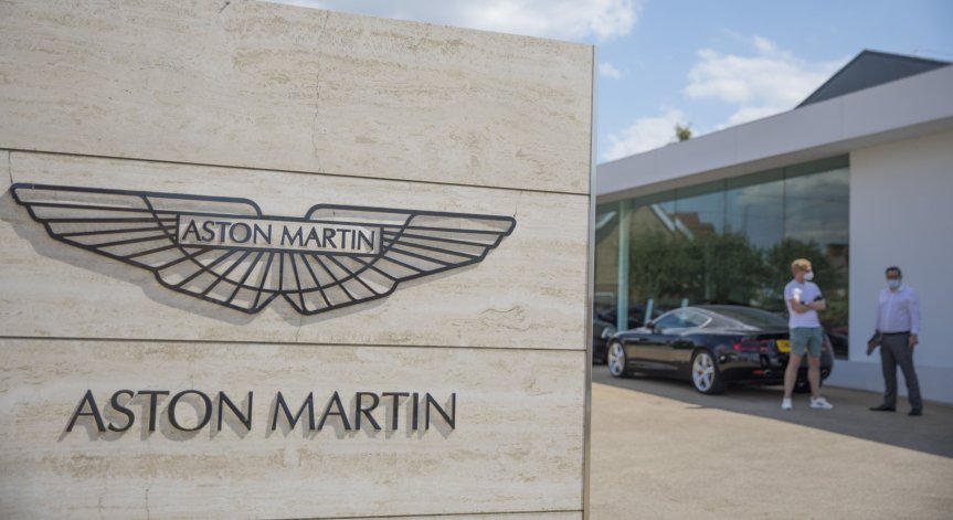 Китайци дават 4,1 млрд. лири за собствеността на Aston Martin