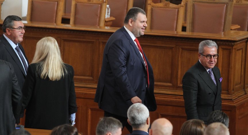 Пеевски: Трябва да има правителство, ако мислим за България