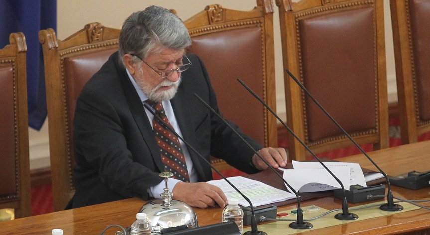 Депутатите започнаха работа, Вежди Рашидов призова за разум