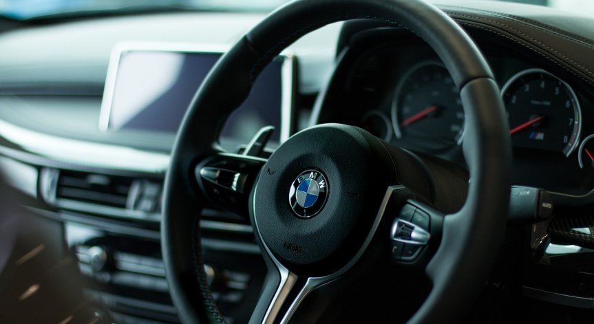 BMW ще започне серийно производство на уникални коли-хамелеони