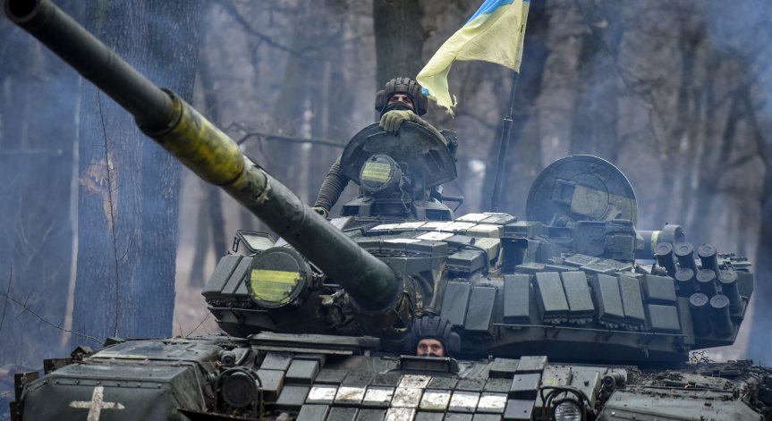 Украйна: Русия търпи огромни загуби на хора и техника край Бахмут 