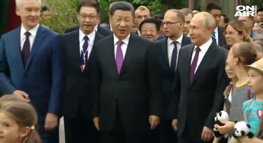 Владимир Путин посрещна китайския президент в Москва