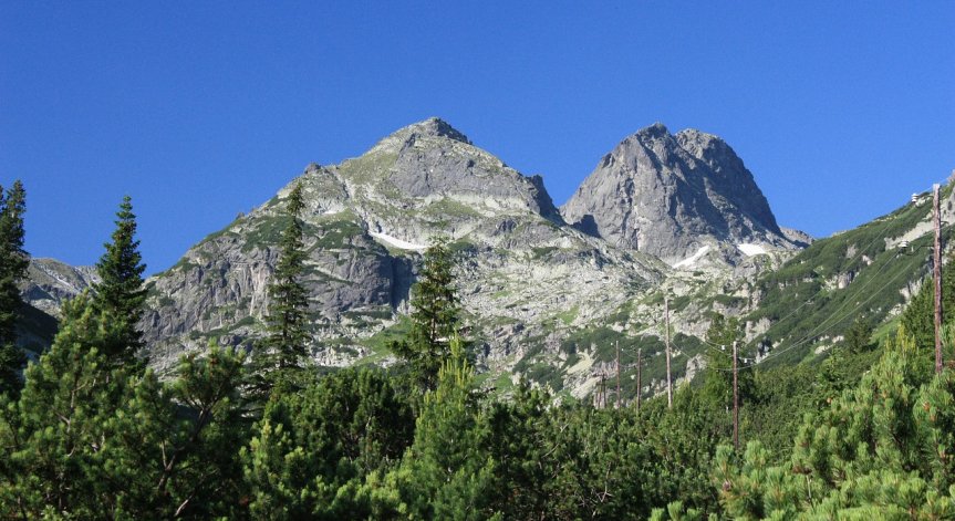 ПСС издирва трети ден възрастна жена в Рила