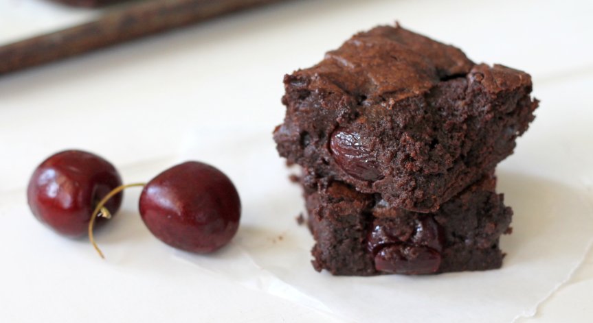 Постно брауни с череши