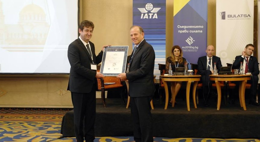 Чартърна авиокомпания Bul Air получи IOSA сертификат за сигурност и качество