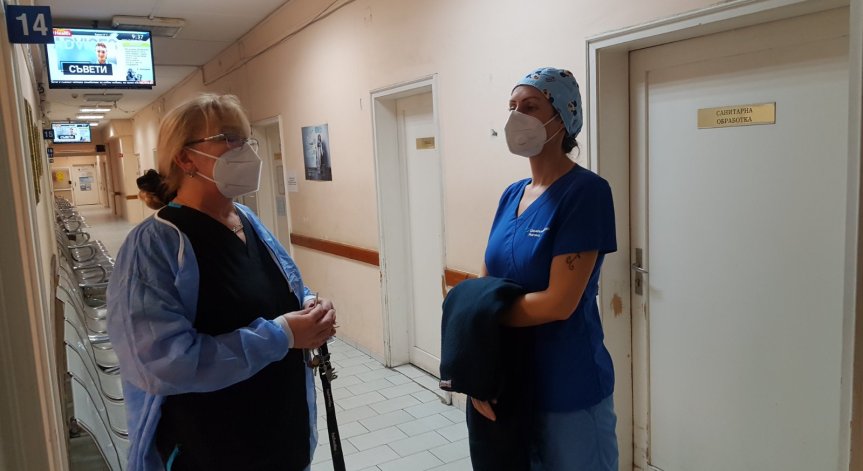 В Бургас забраняват непълнолетни без придружител да излизат между 20:00 и 6:00 ч.