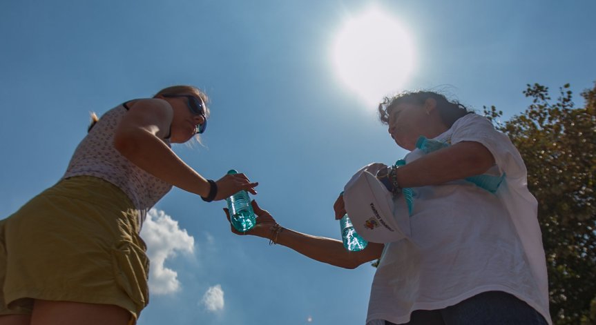 Дневните температури ще започнат да се повишават и максималните ще бъдат между 26° и 31°.