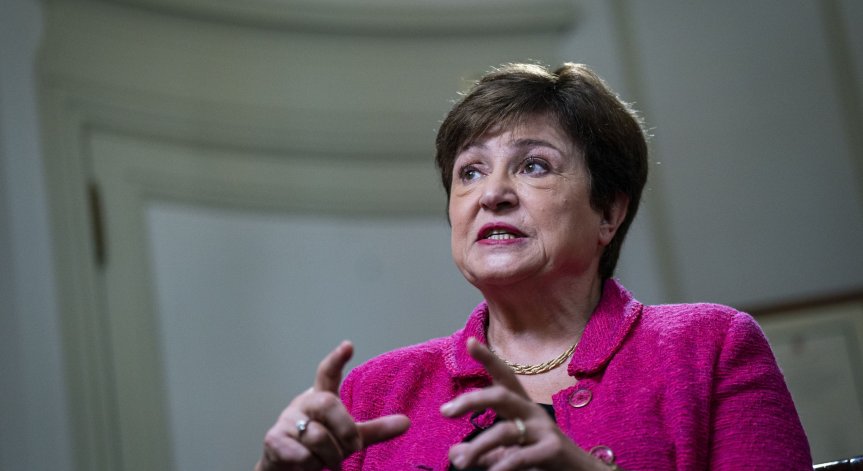 Майкъл Блумбърг отличи Кристалина Георгиева и МВФ за лидерството им в областта на климатичните промени