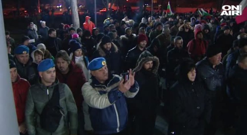 Село Желязно подкрепя протестите във Войводиново