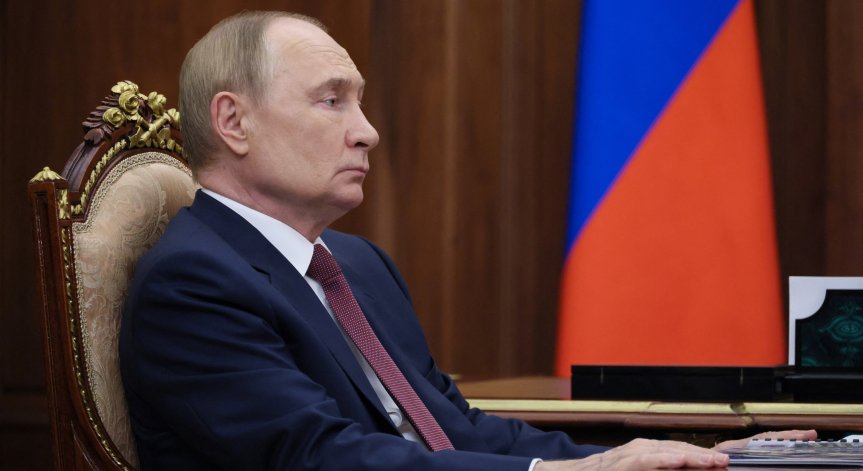 Макрон по-рано предложи срещата между Путин и Зеленски да се проведе в Женева.