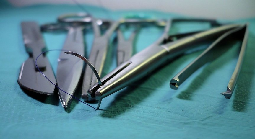 Лекари спасиха от ампутация ръката на жена, пострадала при катастрофа