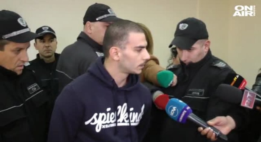 4 години и 3 месеца затвор за бияча на лекари в 
