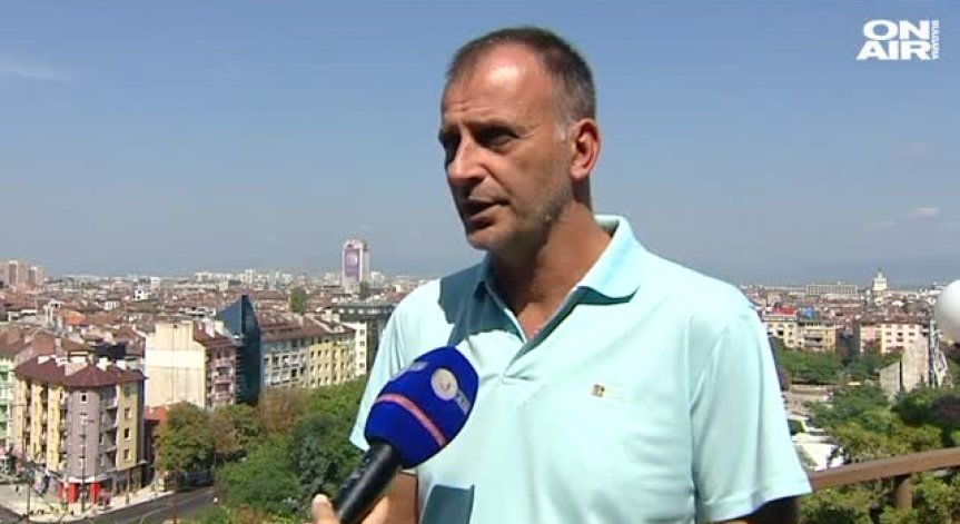 Тони Здравков: Националният екип най-много тежи