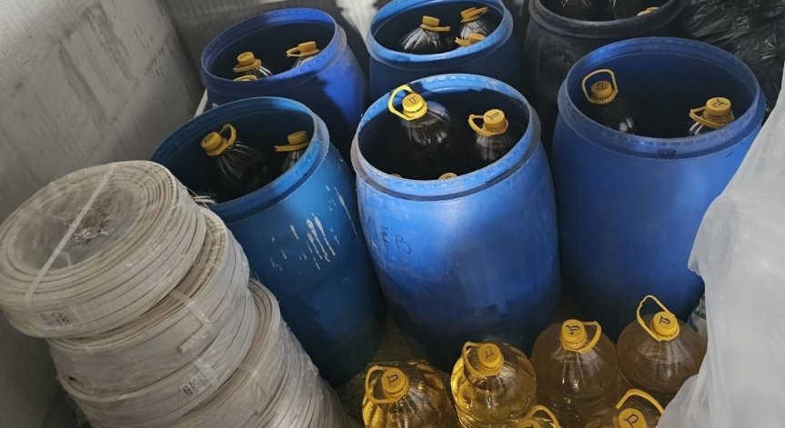 Други 415 л са открити във Варна.