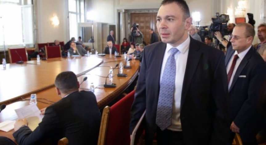 Заместник на Лазаров най-вероятно ще седне на стола му