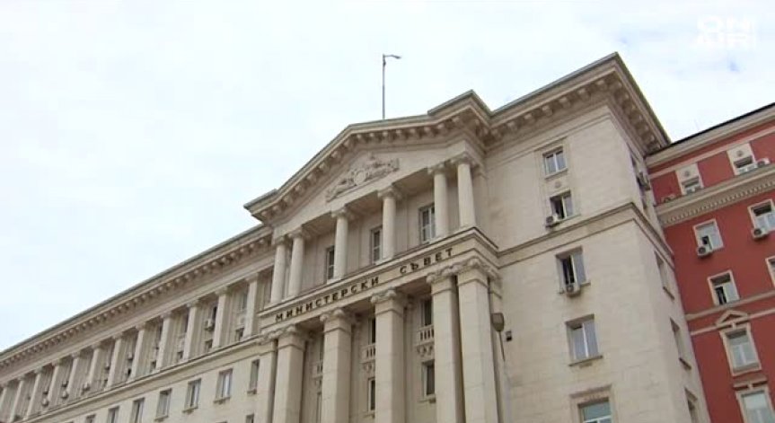 Правителството има сигнали за организирани за вота автобуси от Турция