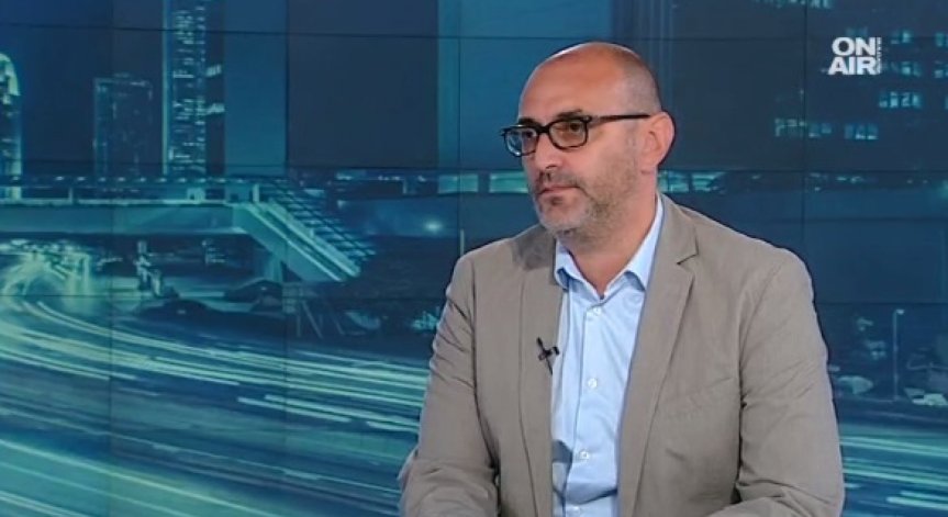 Ракетният конфликт е всъщност между САЩ и Китай, смята бивш зам. - външен министър