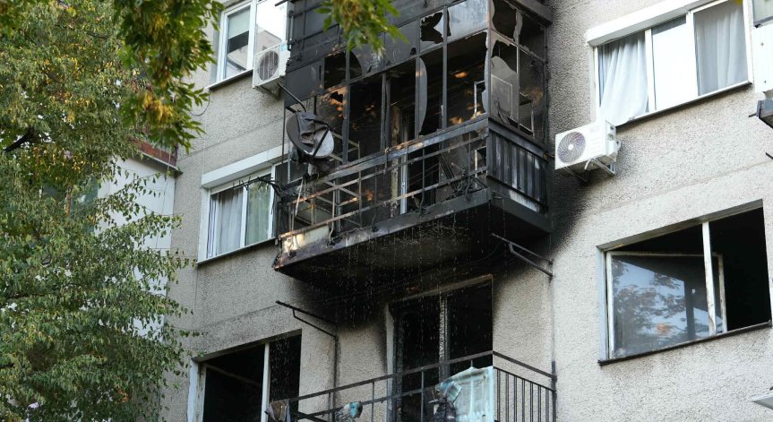 Щети има по няколко жилища.