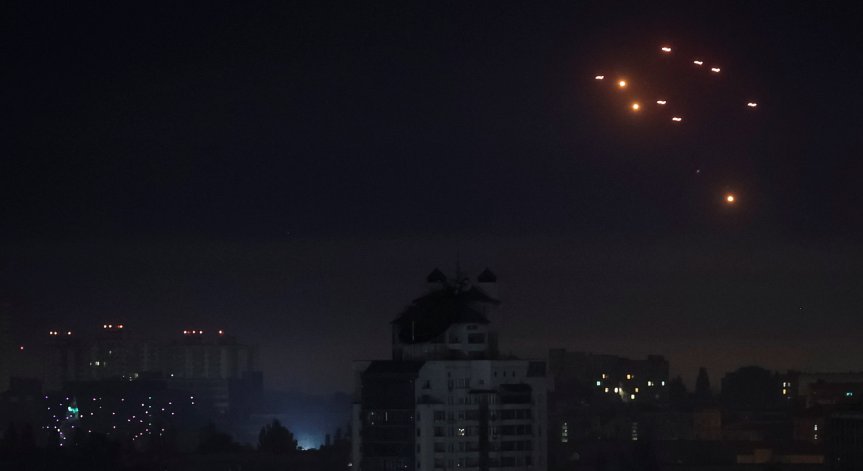 Сирени за въздушна тревога огласиха Суми.