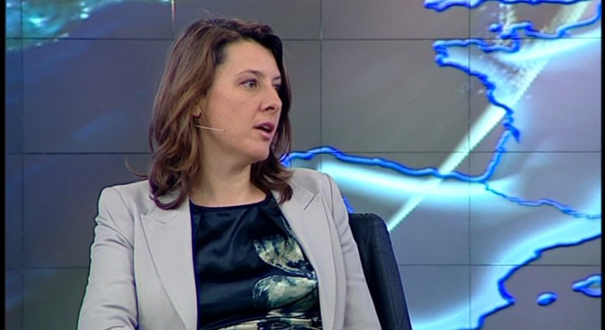 Весела Чернева: Разцепването на Украйна винаги е било жокер в ръцете на Русия