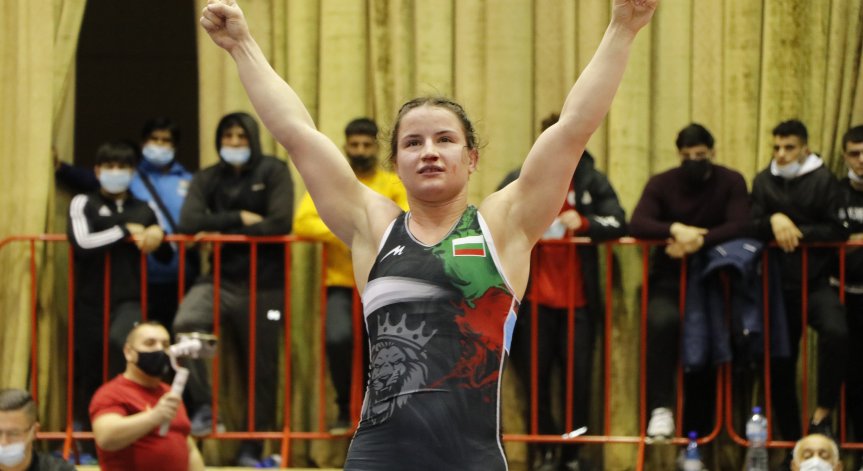 Биляна Дудова загуби финала в Унгария, остана със среброто