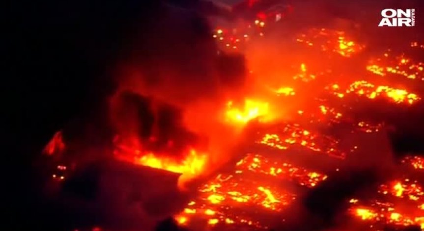 Огнен ад в Калифорния: Над 200 хил. души са евакуирани