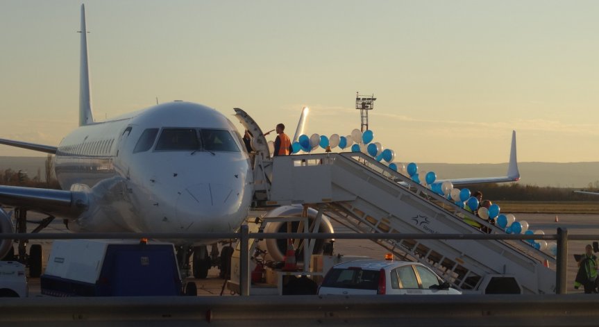 Авиошоу: 10 години от концесията на летищата във Варна и Бургас