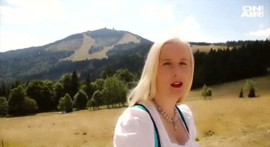 Нестандартна обява: Кметица на малко село в Германия търси лекар и... мъж