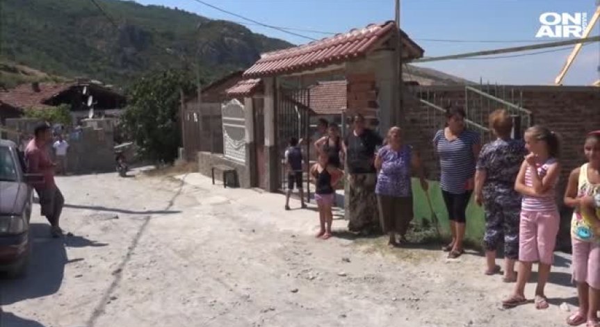 Роми разхищават вода в Кричим без да плащат