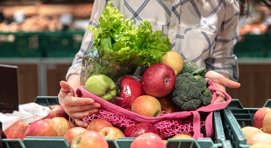 Плащаме повече за основни хранителни продукти