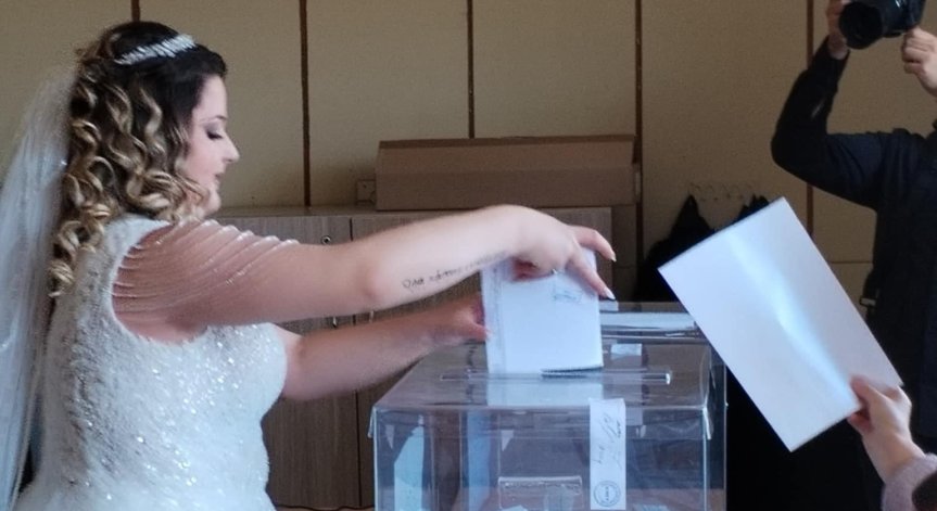 Снимки на двойката се разпространиха из социалните мрежи.