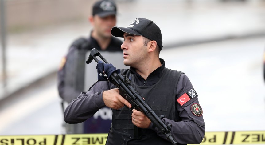 Турция задържа 147 души, заподозрени за връзки с 