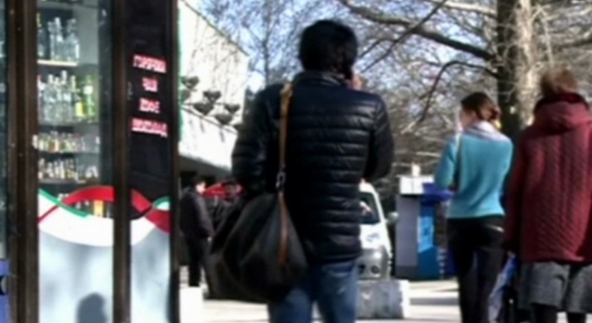 Жителите на Крим могат да теглят все по-малко пари от банкоматите
