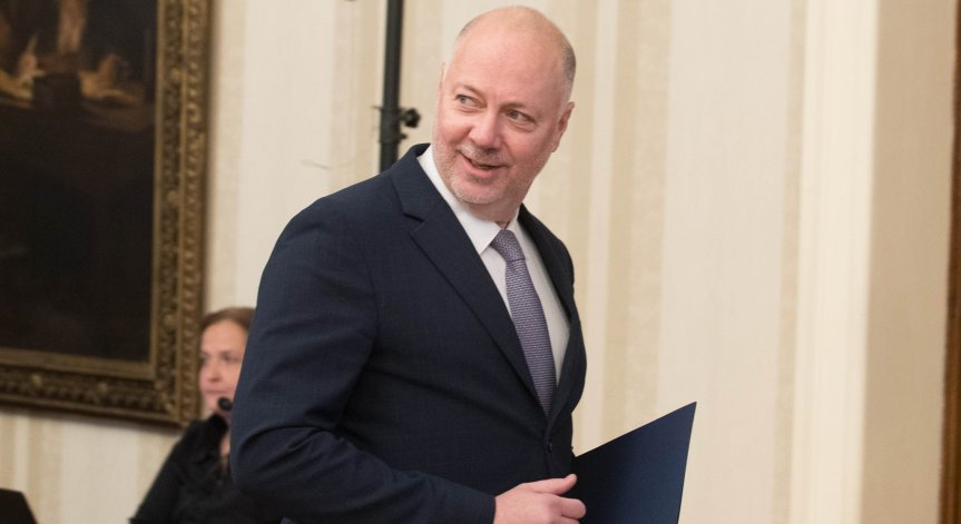 Вицепремиерите са трима.