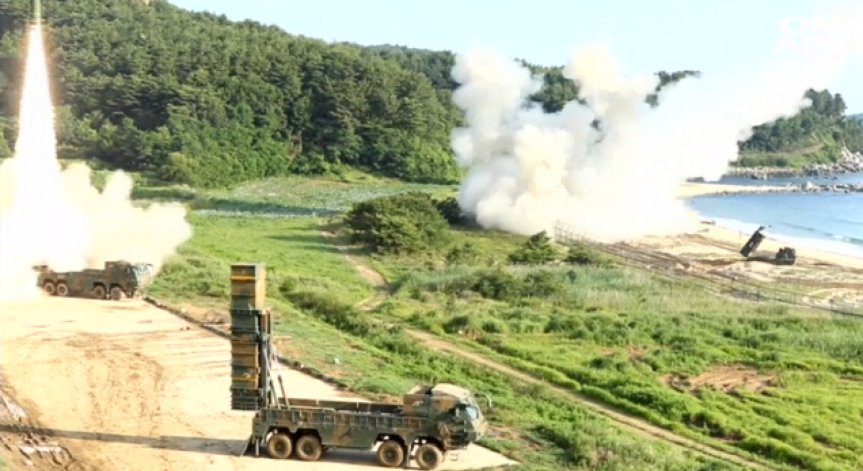 Сирия изстреля четири ракети към турски граничен град