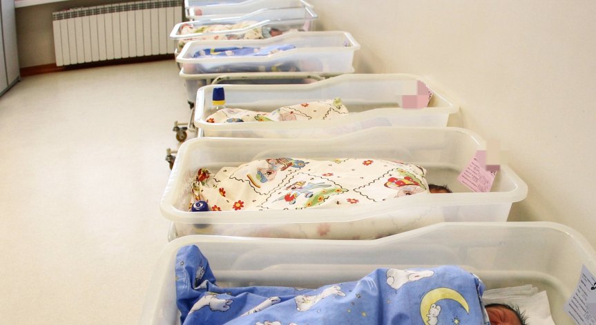 Прокуратурата разследва случай с разменени бебета в столична АГ болница