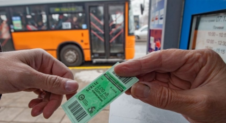 До обед в София се продадоха 42 000 зелени билета за градския транспорт
