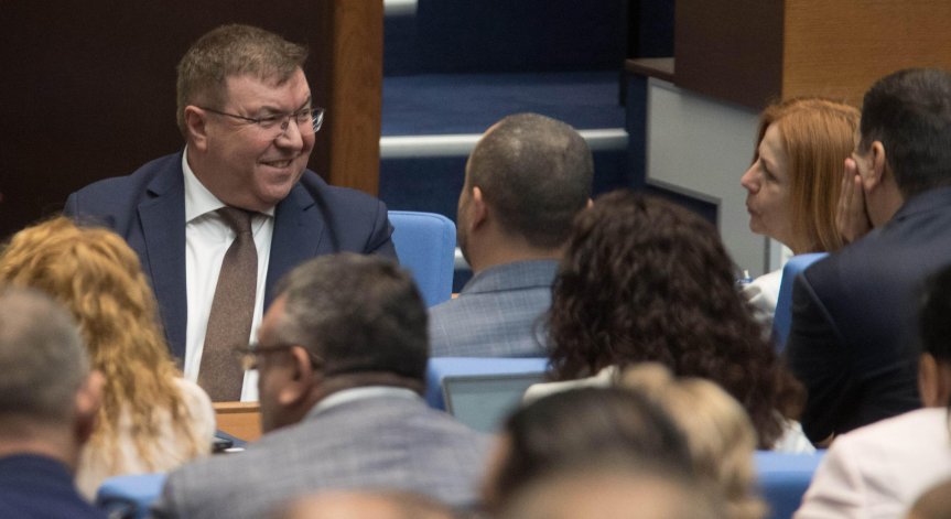 Депутатите избраха Костадин Ангелов за зам.-председател на НС