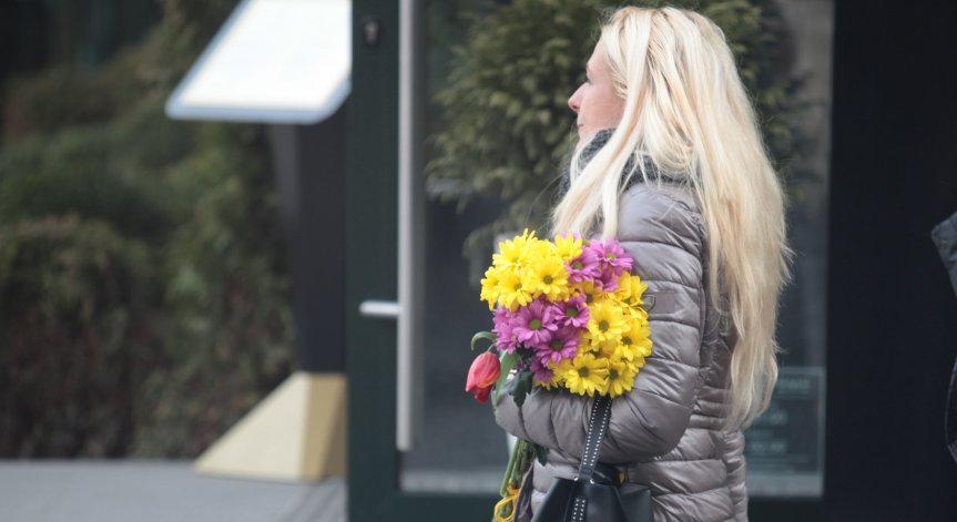 Честит 8 март! Отбелязваме Международния ден на жената