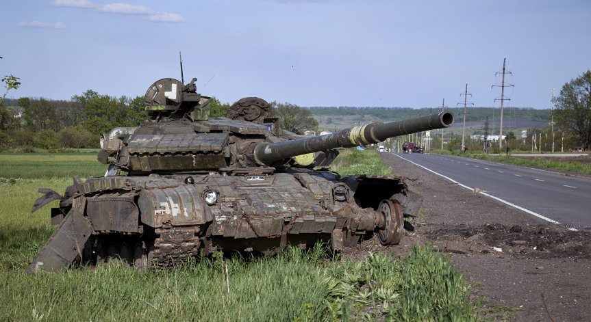 Украинка разпозна чаршафите и бойлера си върху снимка на руски танк